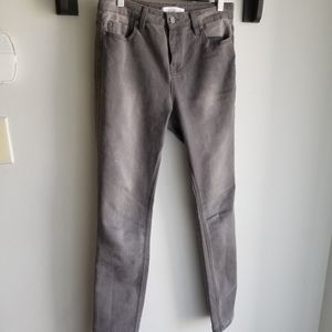 👖KENNETH COLE  GREY SKINNY JEANS